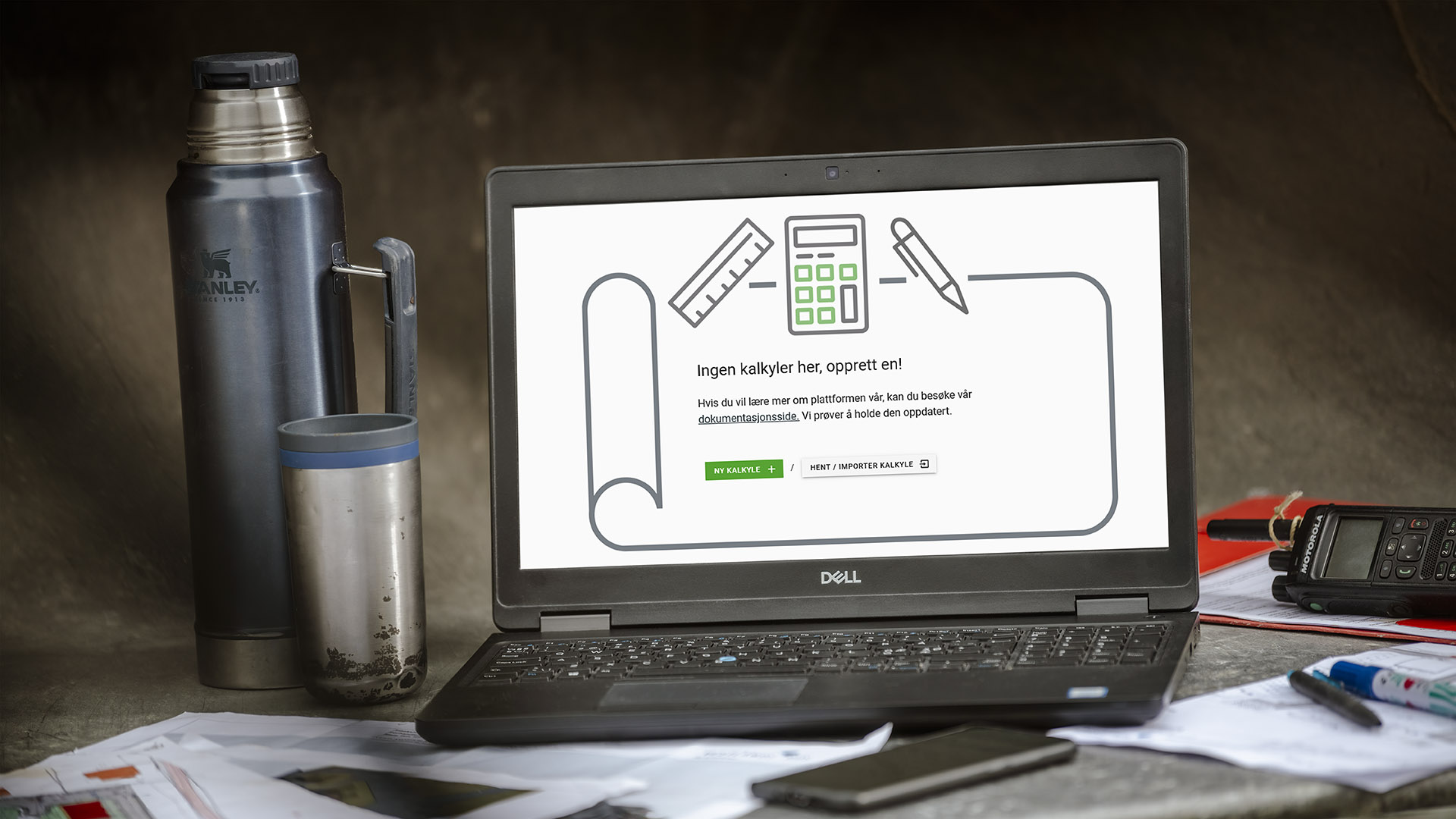 Laptop med simulert skjermbilde fra Proresult kalkulasjon
